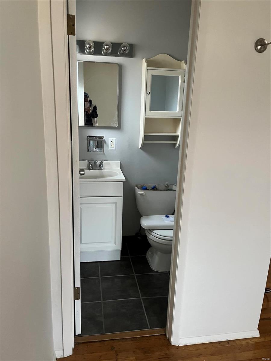 Hazelwood, Missouri 63042, United States, 3 Bedrooms Bedrooms, ,2 BathroomsBathrooms,Residential,Pending,26301