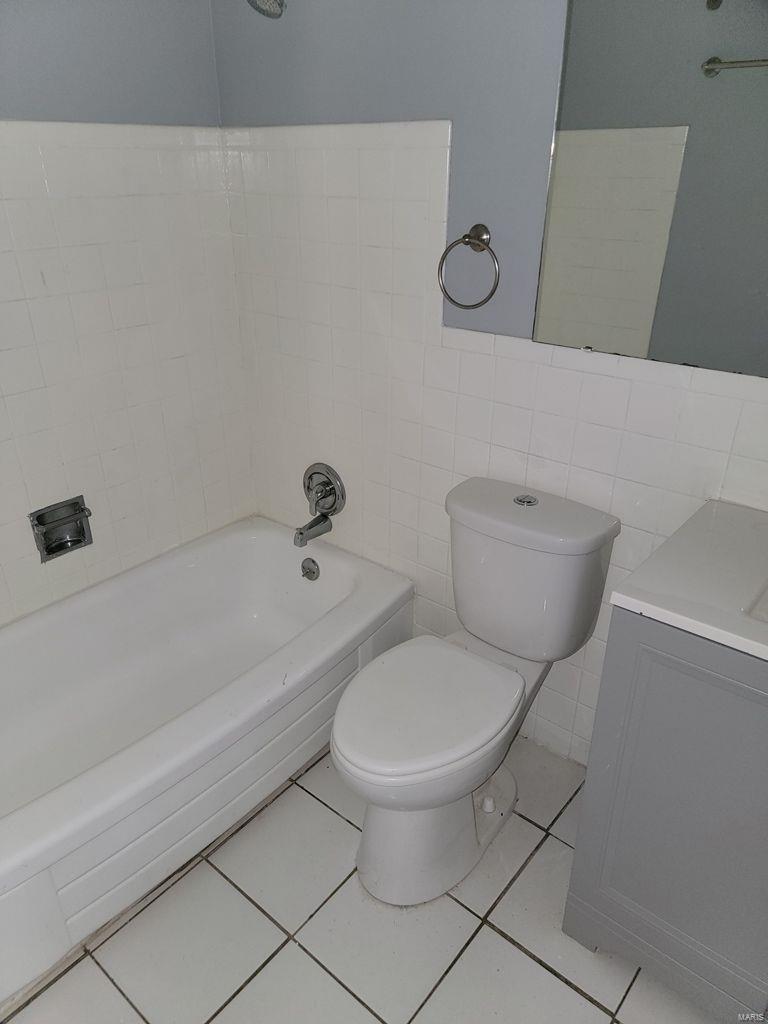 Orchard Lakes Add 4 - Residential Lease