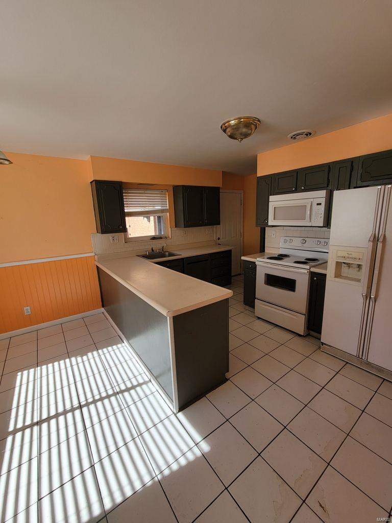 Orchard Lakes Add 4 - Residential Lease