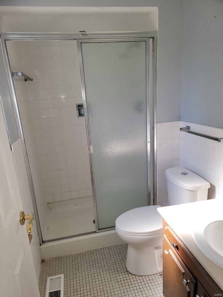 Orchard Lakes Add 4 - Residential Lease