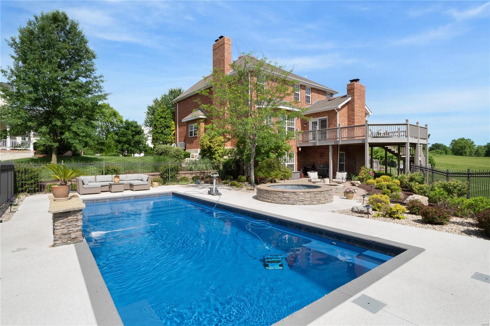 Winghaven/Bayhill Village - Residential