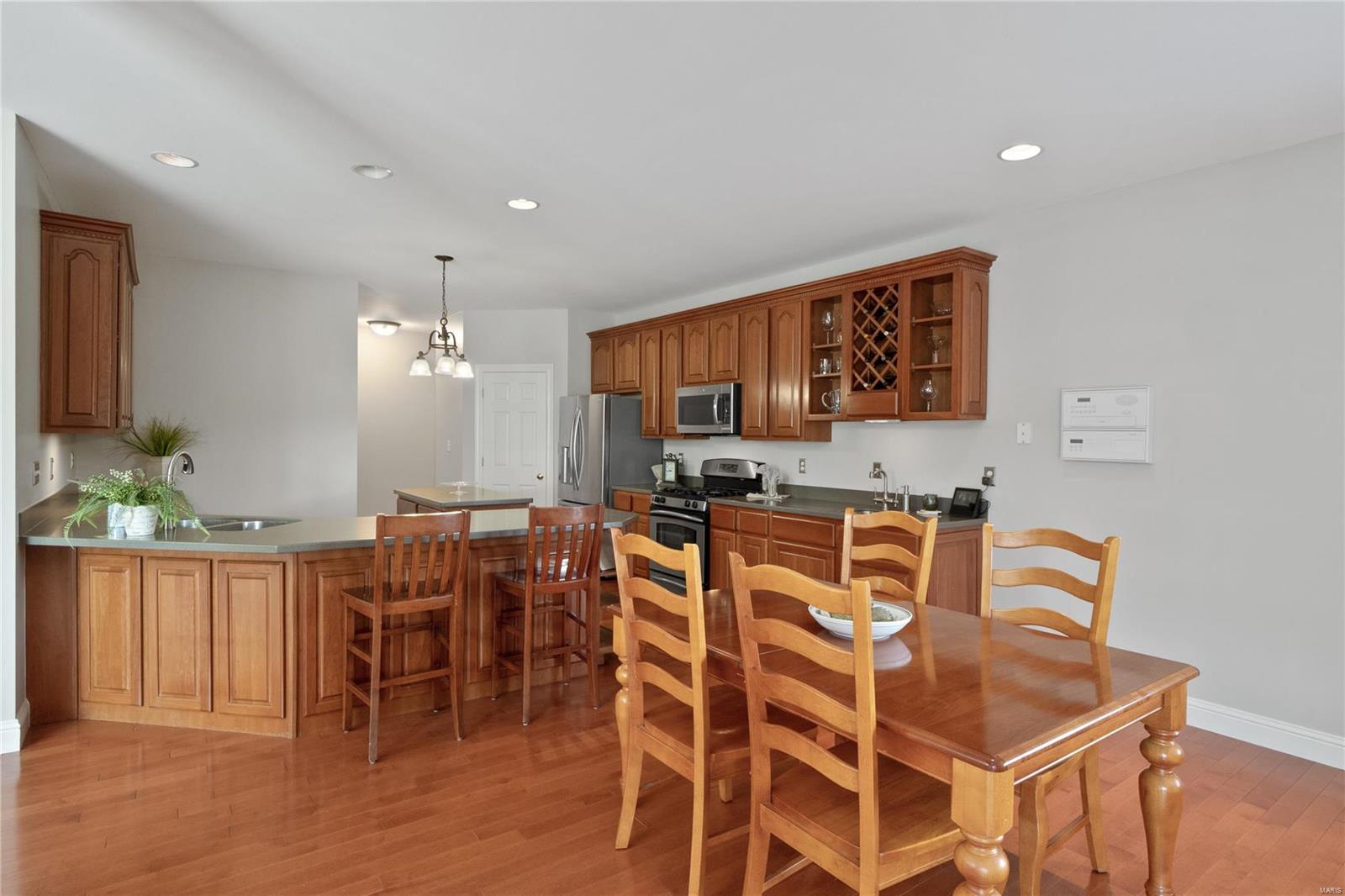 Winghaven/Bayhill Village - Residential