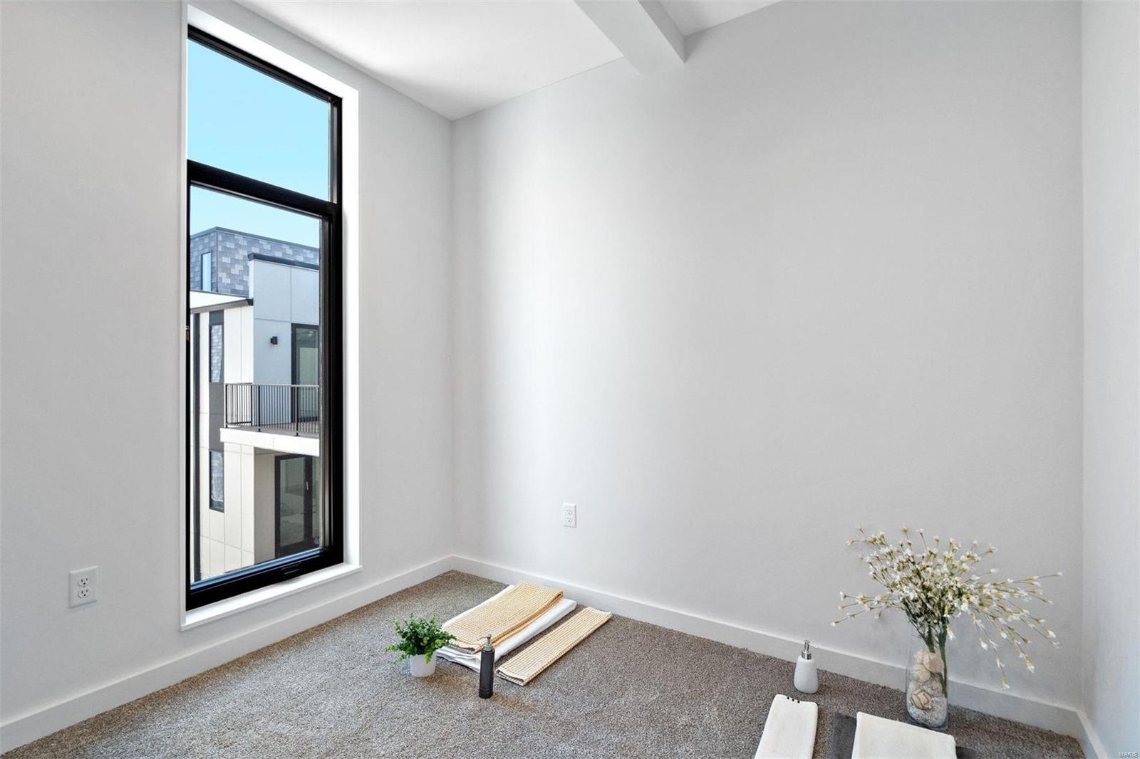 Artizen on West Pine - Residential