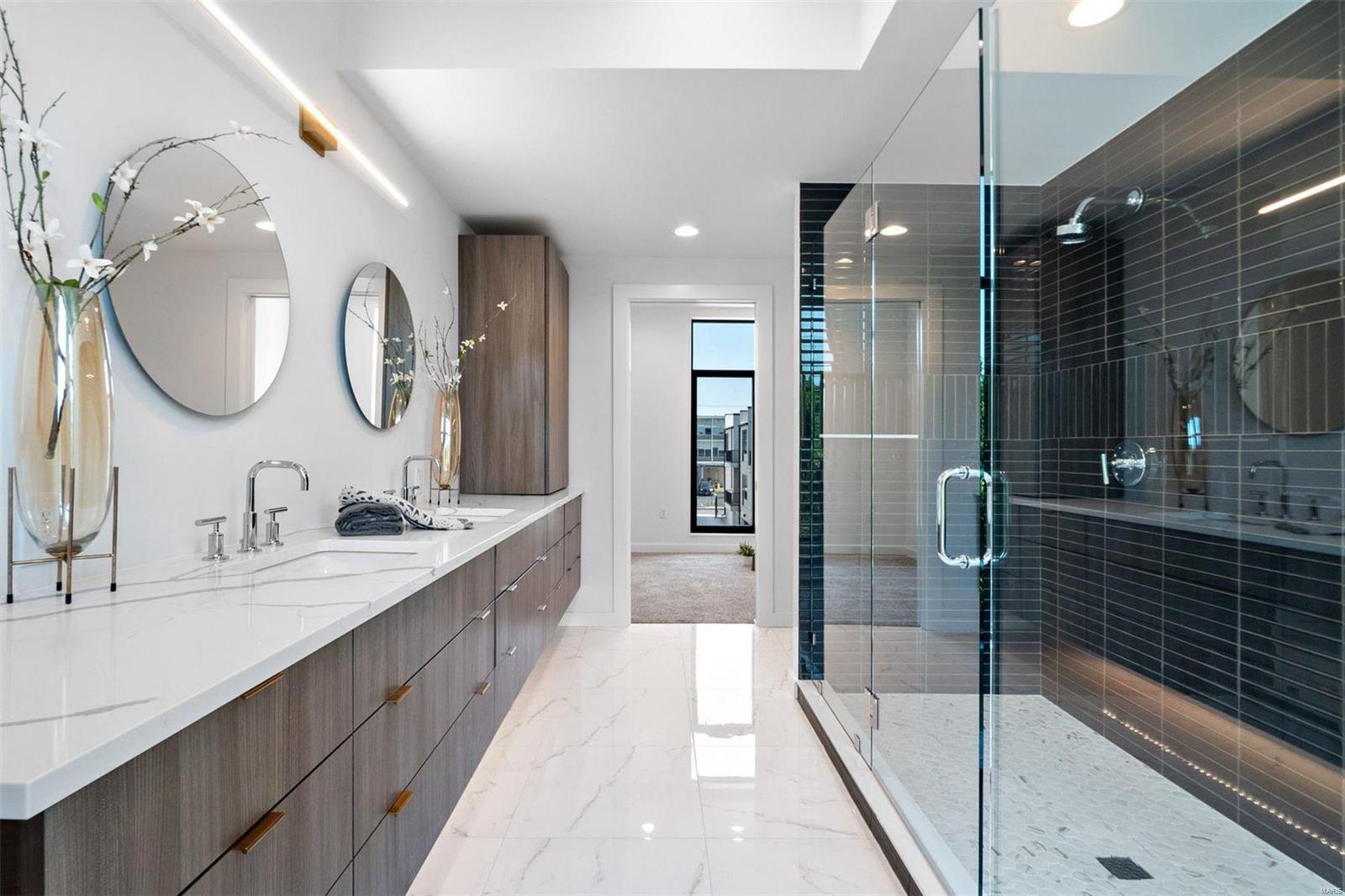 Artizen on West Pine - Residential