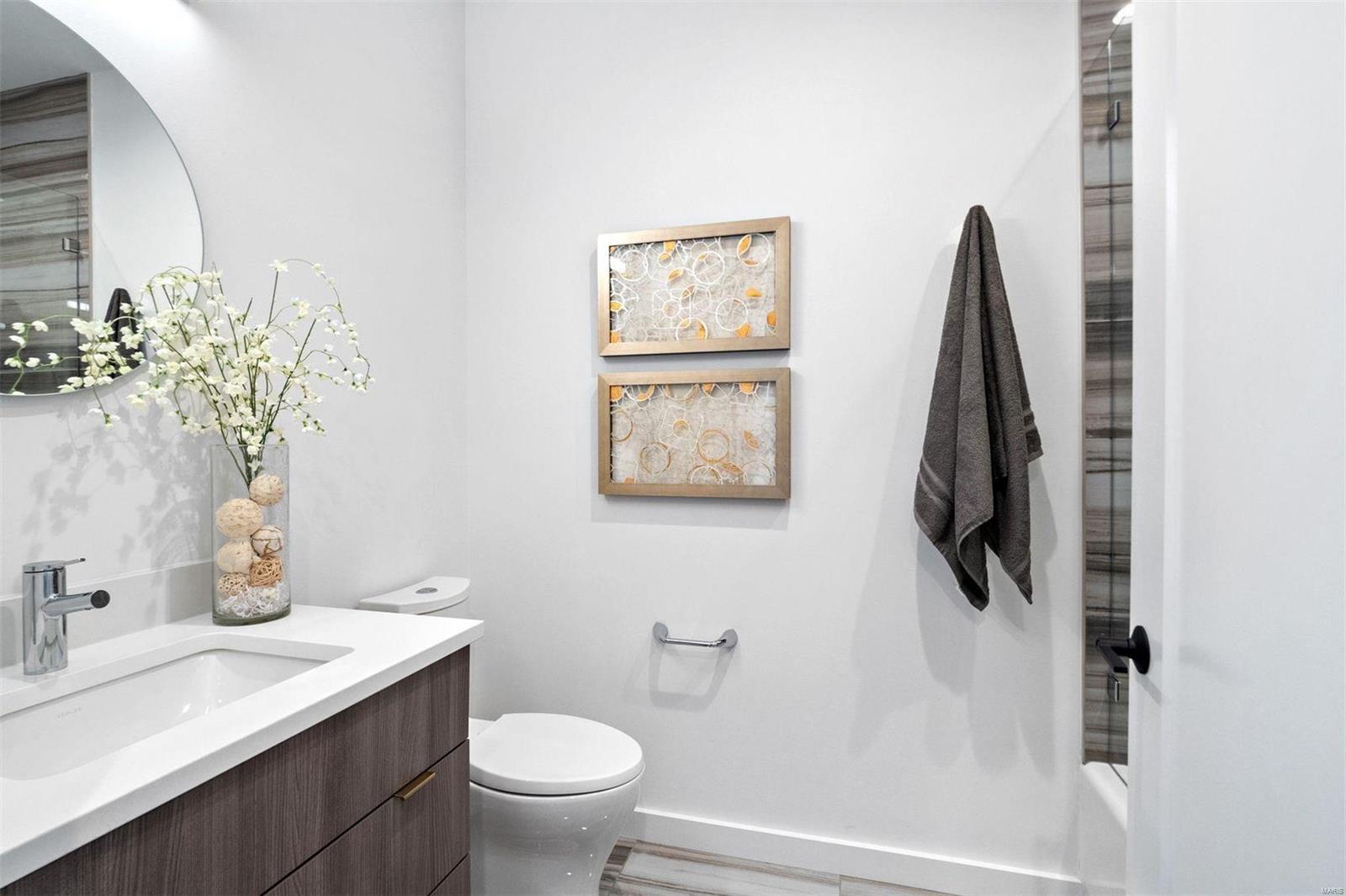 Artizen on West Pine - Residential