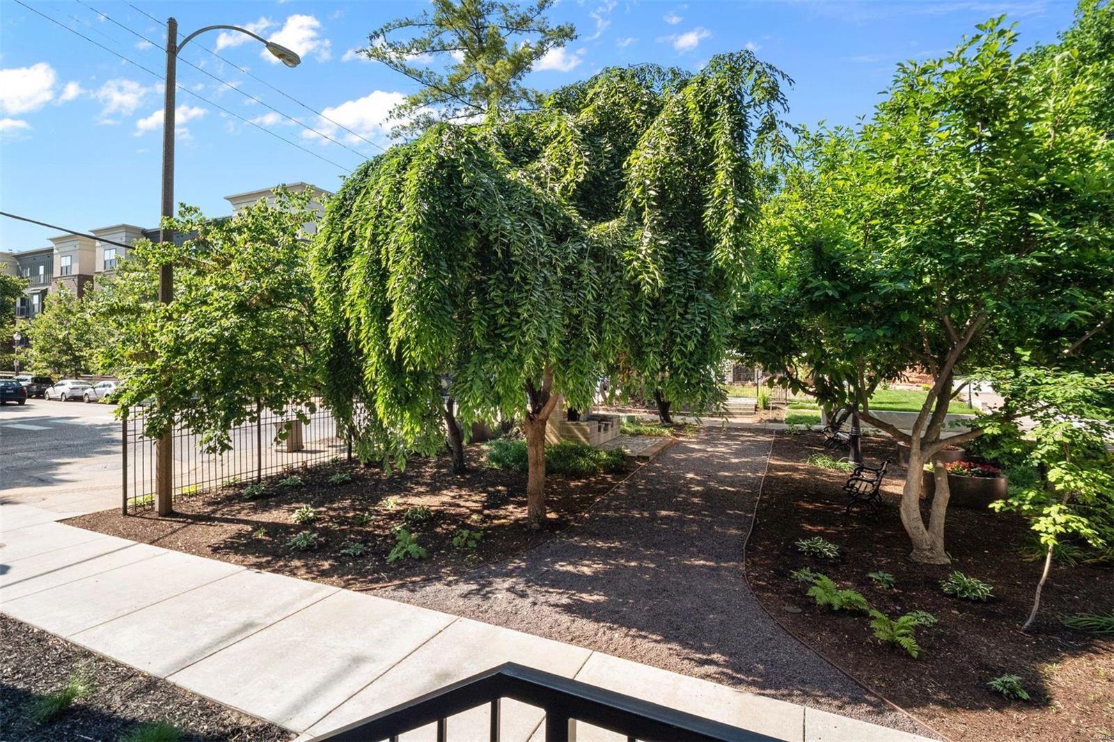 Artizen on West Pine - Residential