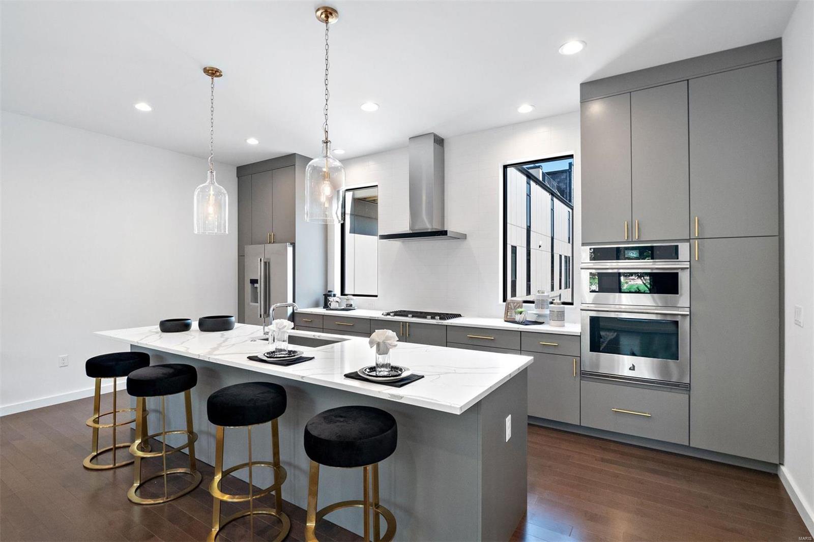 Artizen on West Pine - Residential