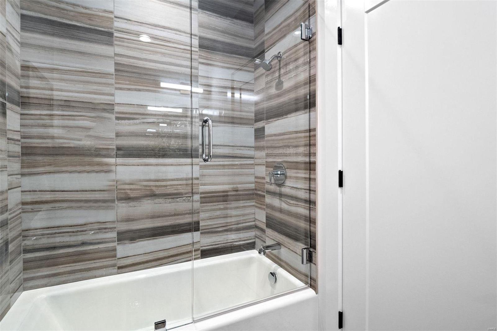 Artizen on West Pine - Residential