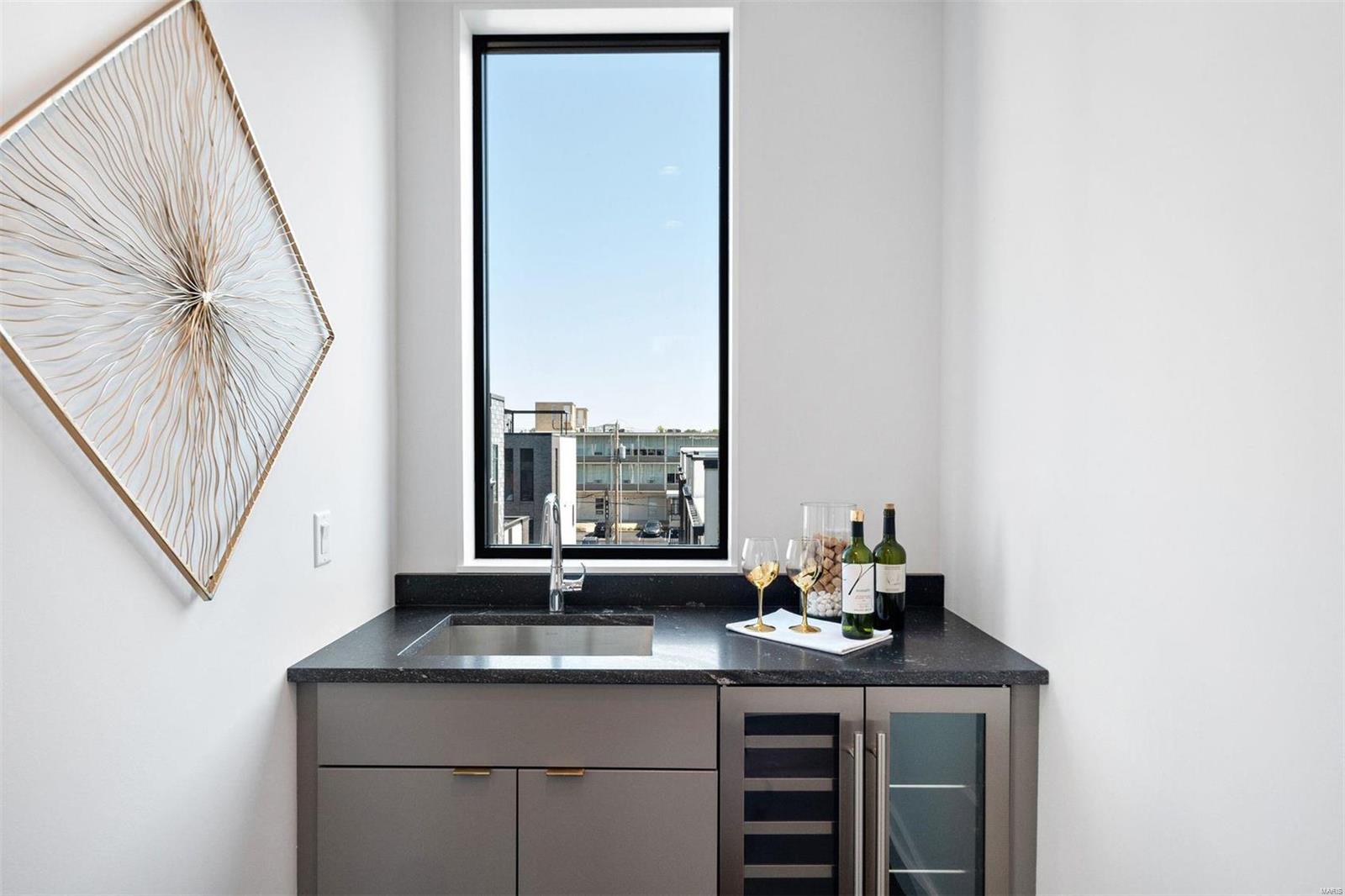 Artizen on West Pine - Residential