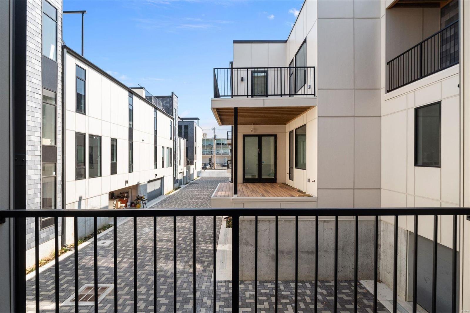 Artizen on West Pine - Residential