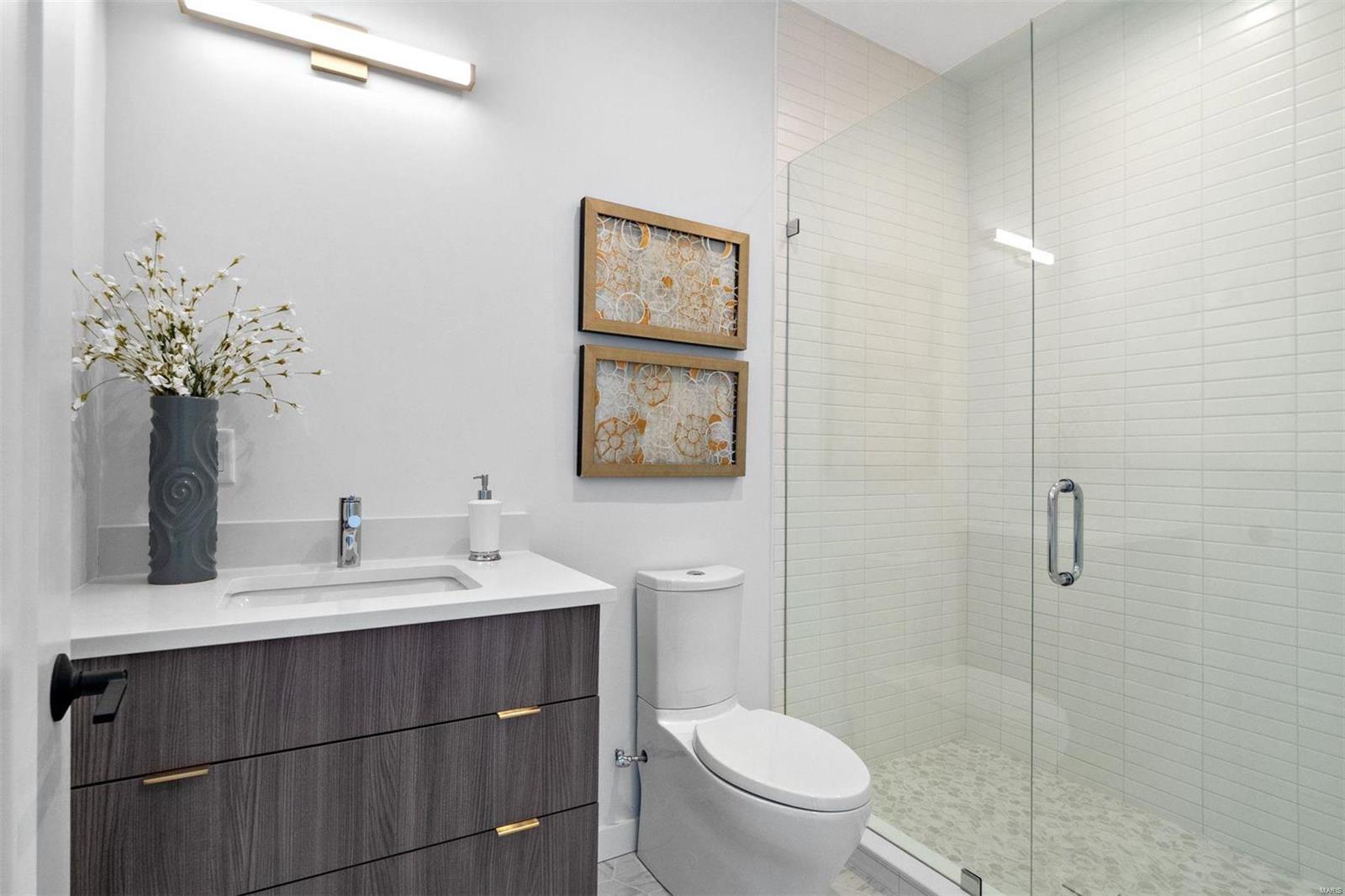 Artizen on West Pine - Residential