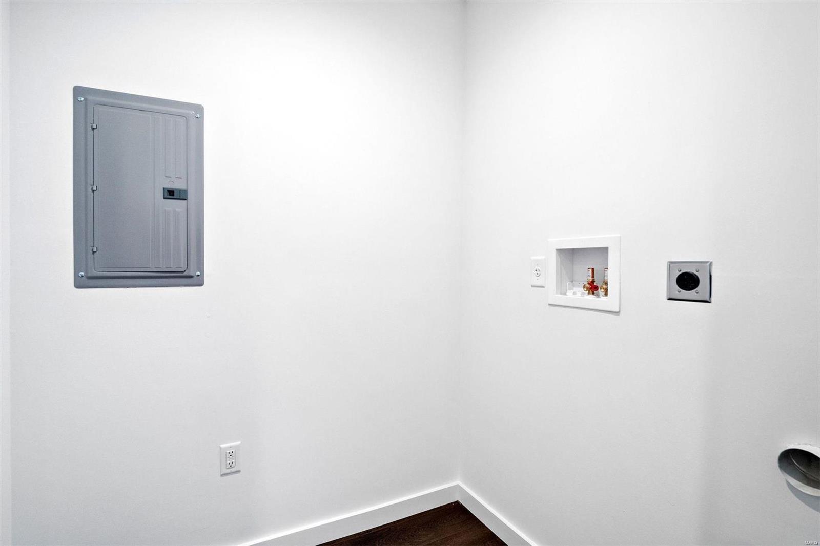 Artizen on West Pine - Residential