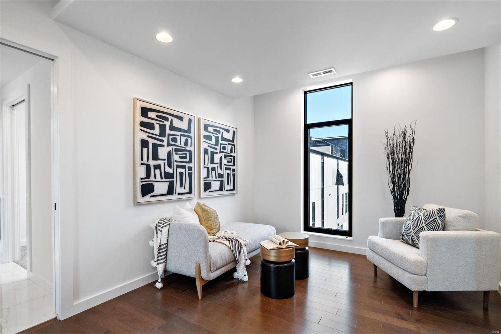 Artizen on West Pine - Residential