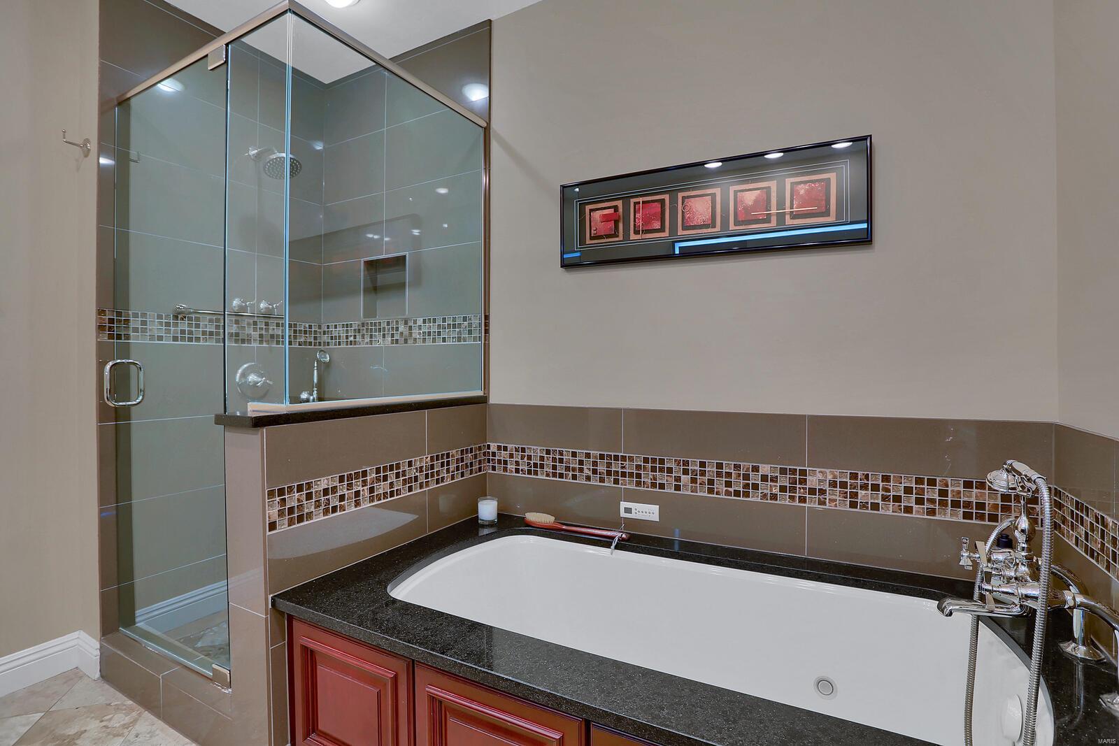 Park East Tower - Residential