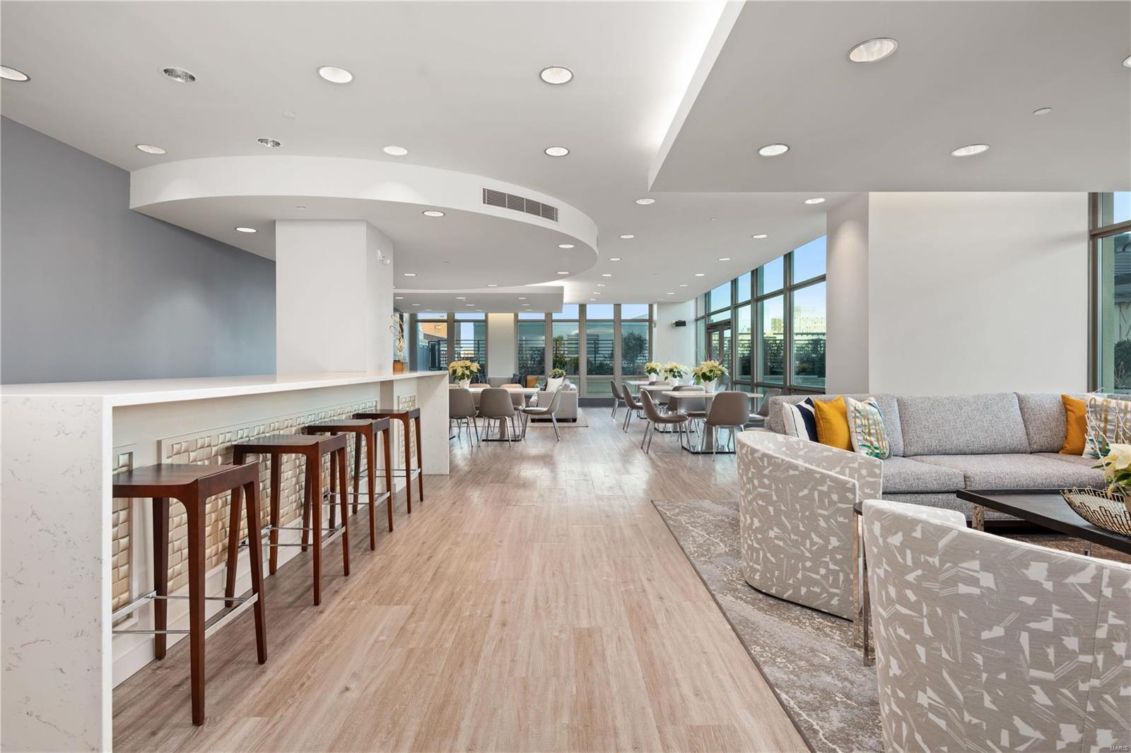 Park East Tower - Residential