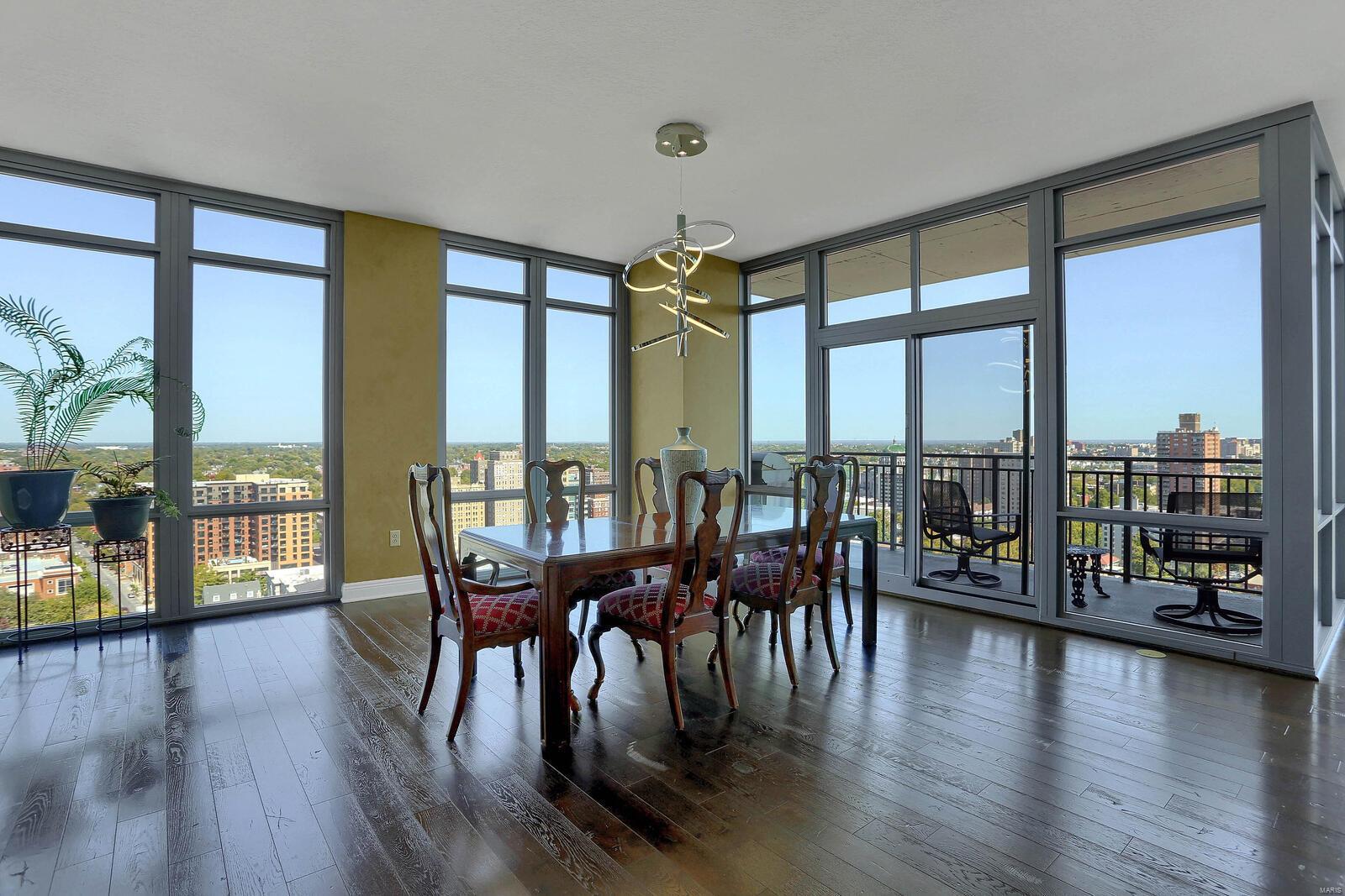 Park East Tower - Residential