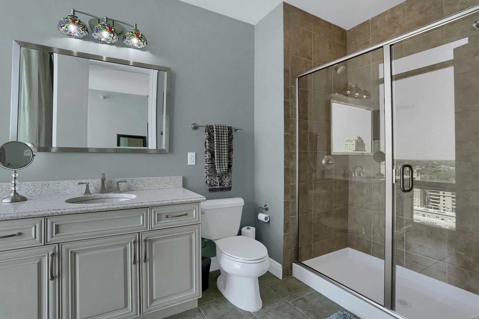 Park East Tower - Residential