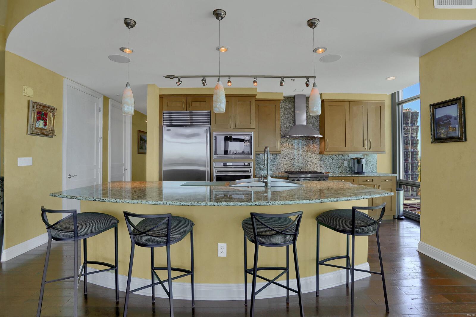 Park East Tower - Residential