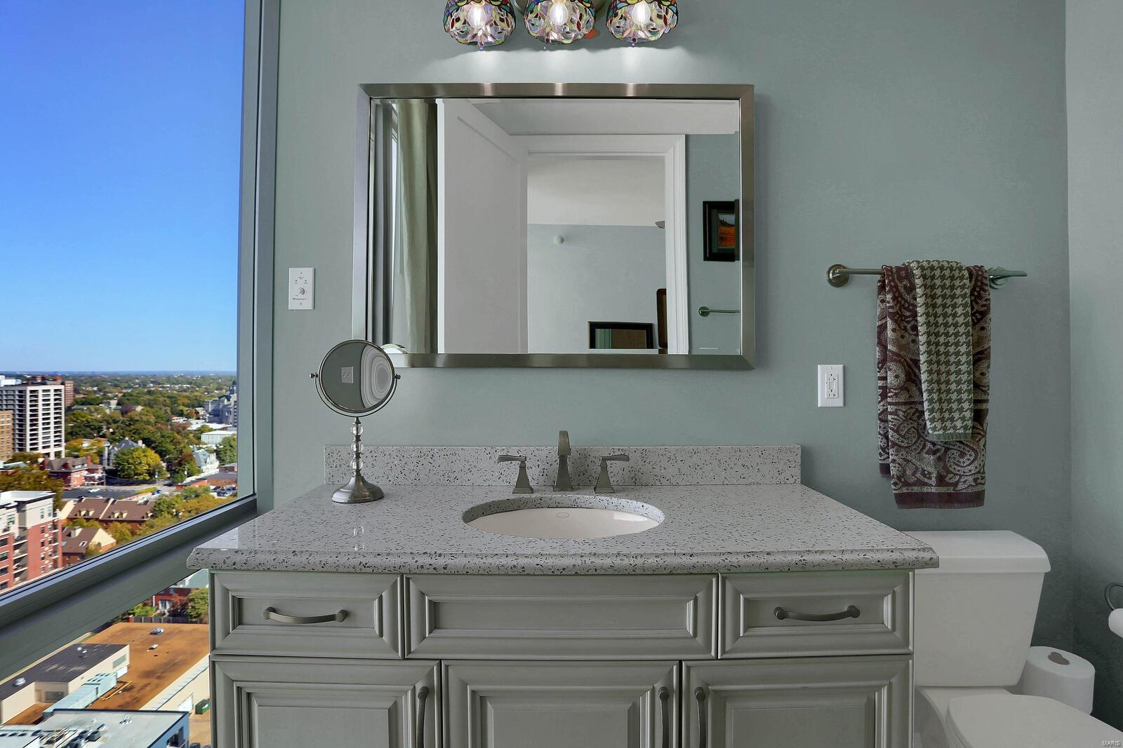 Park East Tower - Residential