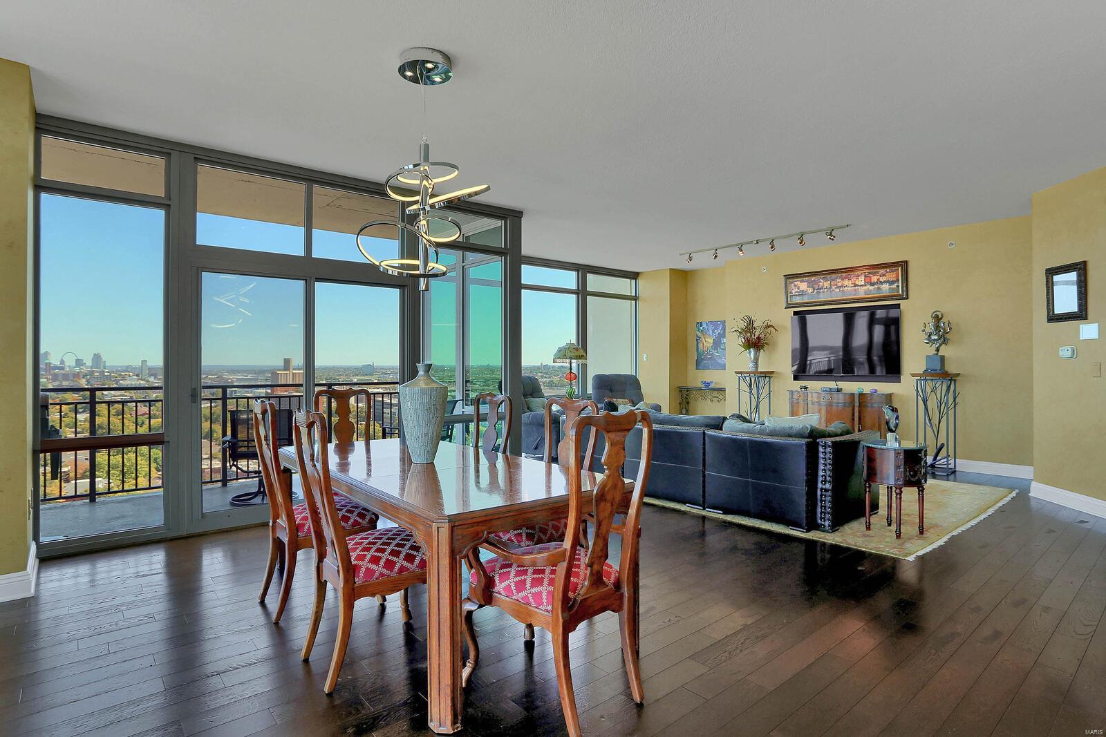 Park East Tower - Residential