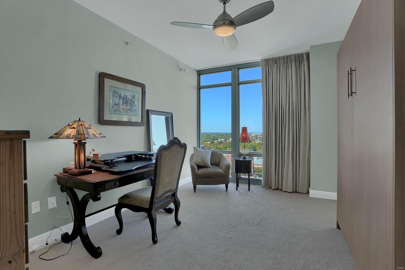 Park East Tower - Residential