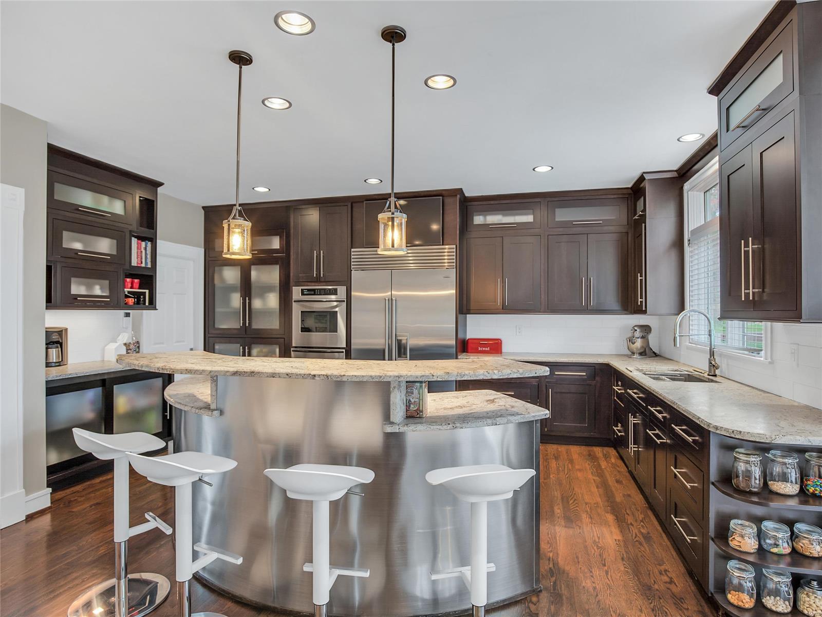 Essex Point - Residential