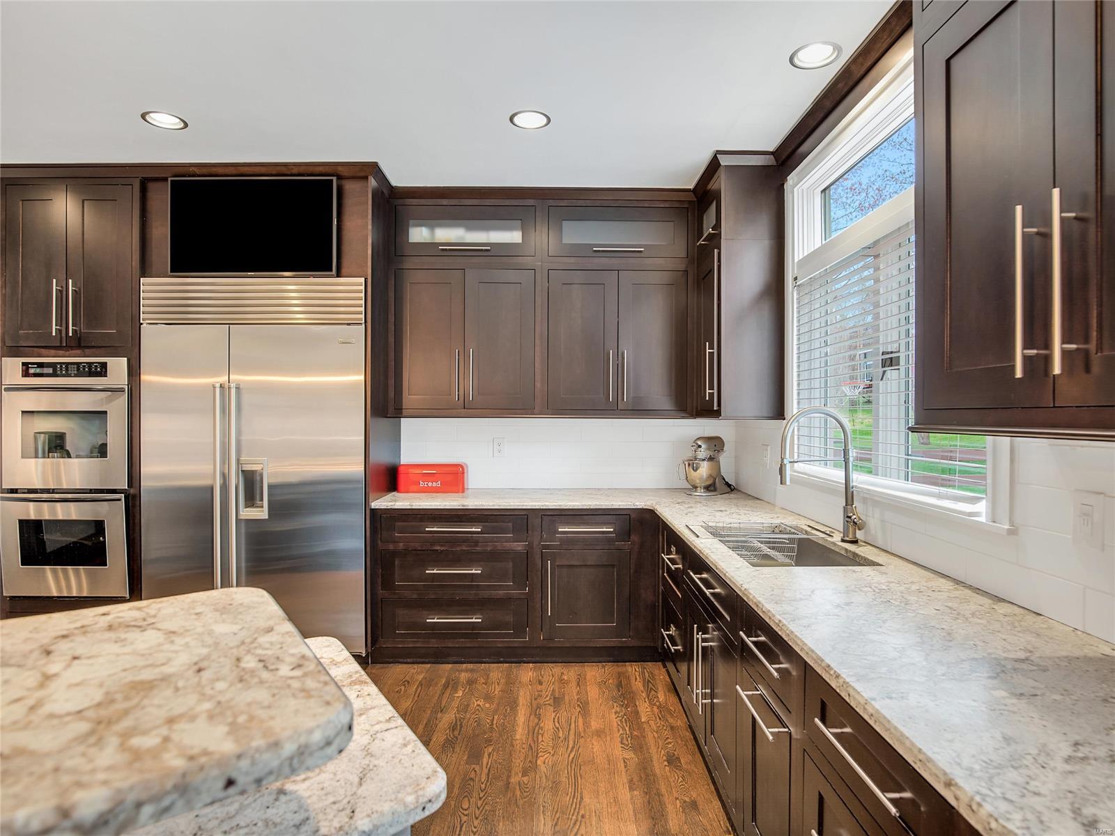 Essex Point - Residential