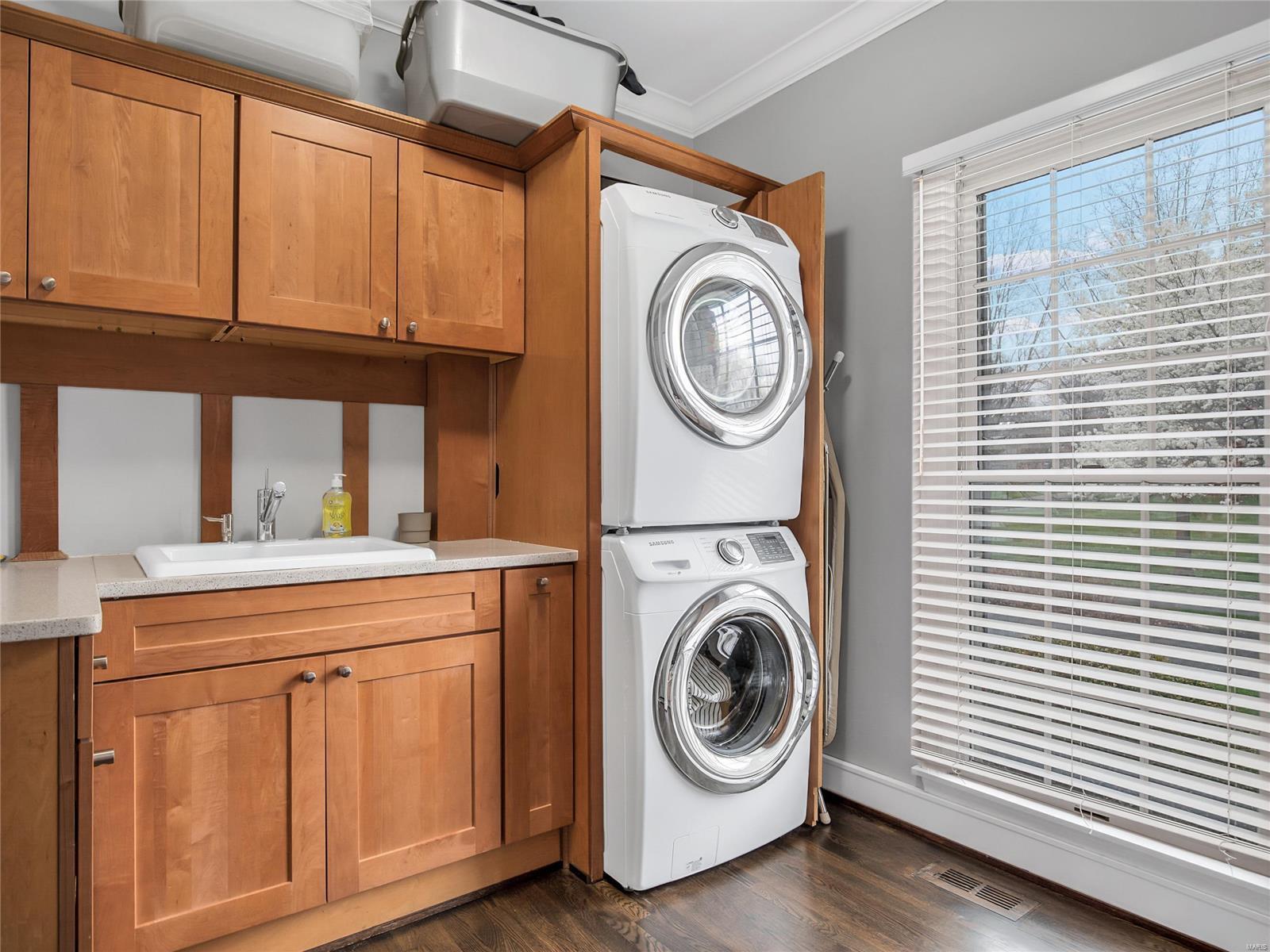 Essex Point - Residential