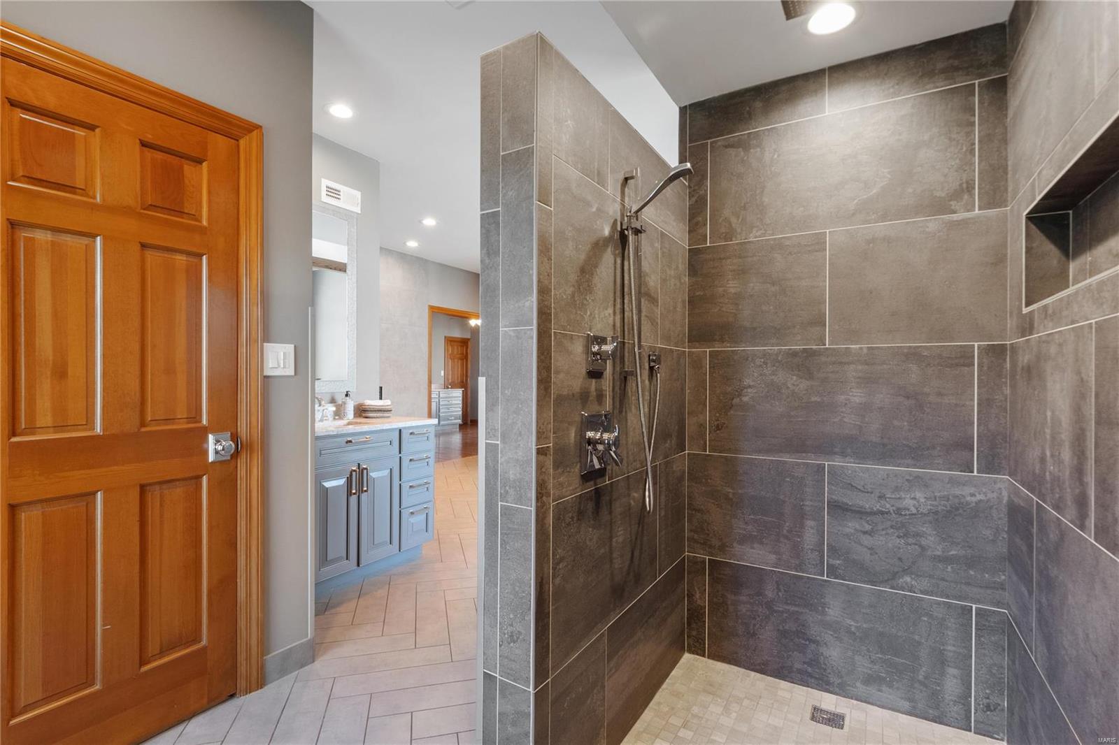 Section 11-43-6 Bdy Adj - Residential