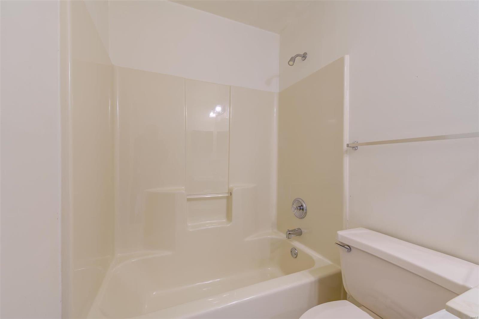 St Peters, Missouri 63376, United States, 3 Bedrooms Bedrooms, ,3 BathroomsBathrooms,Residential,Pending,26482