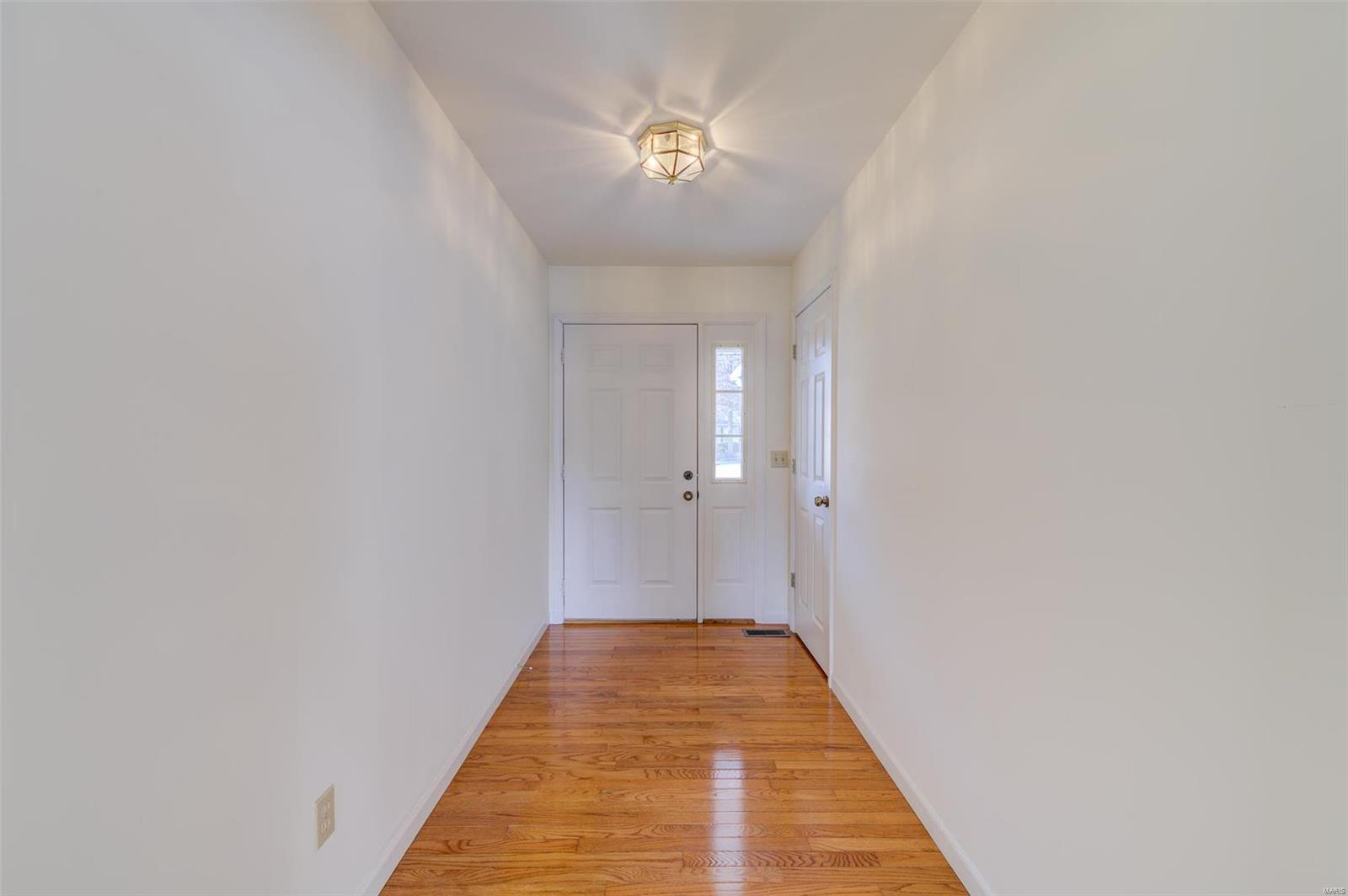 St Peters, Missouri 63376, United States, 3 Bedrooms Bedrooms, ,3 BathroomsBathrooms,Residential,Pending,26482