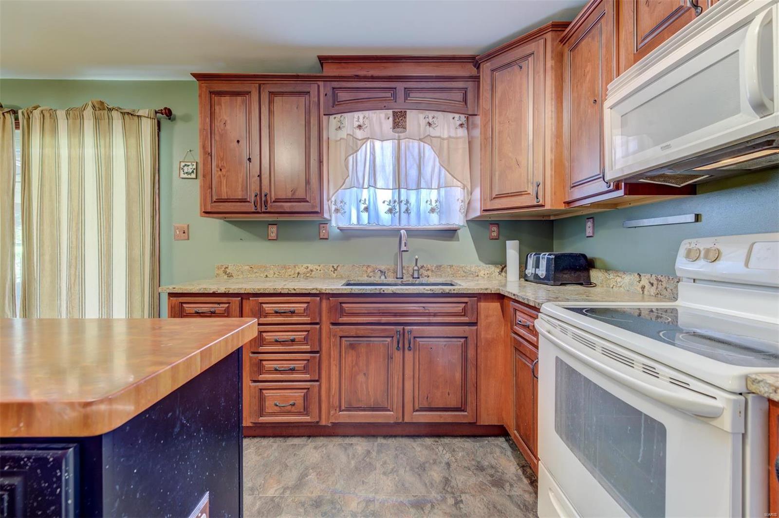 Lakes Deerwood 02 Rev Place - Residential