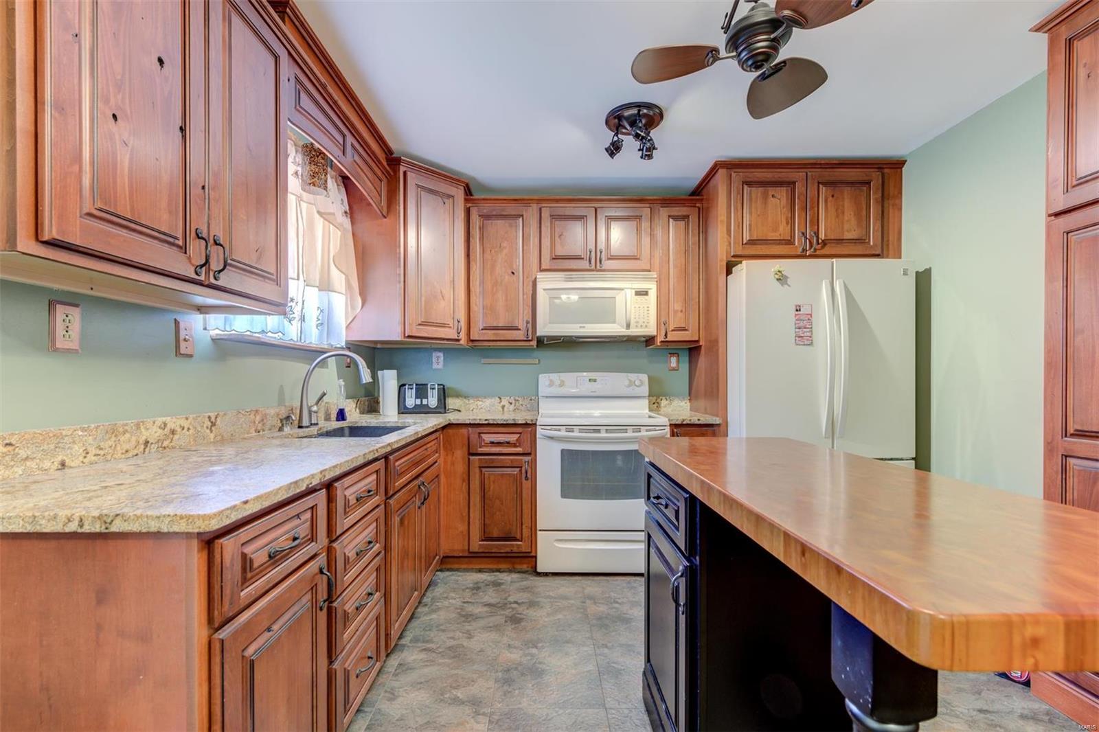 Lakes Deerwood 02 Rev Place - Residential