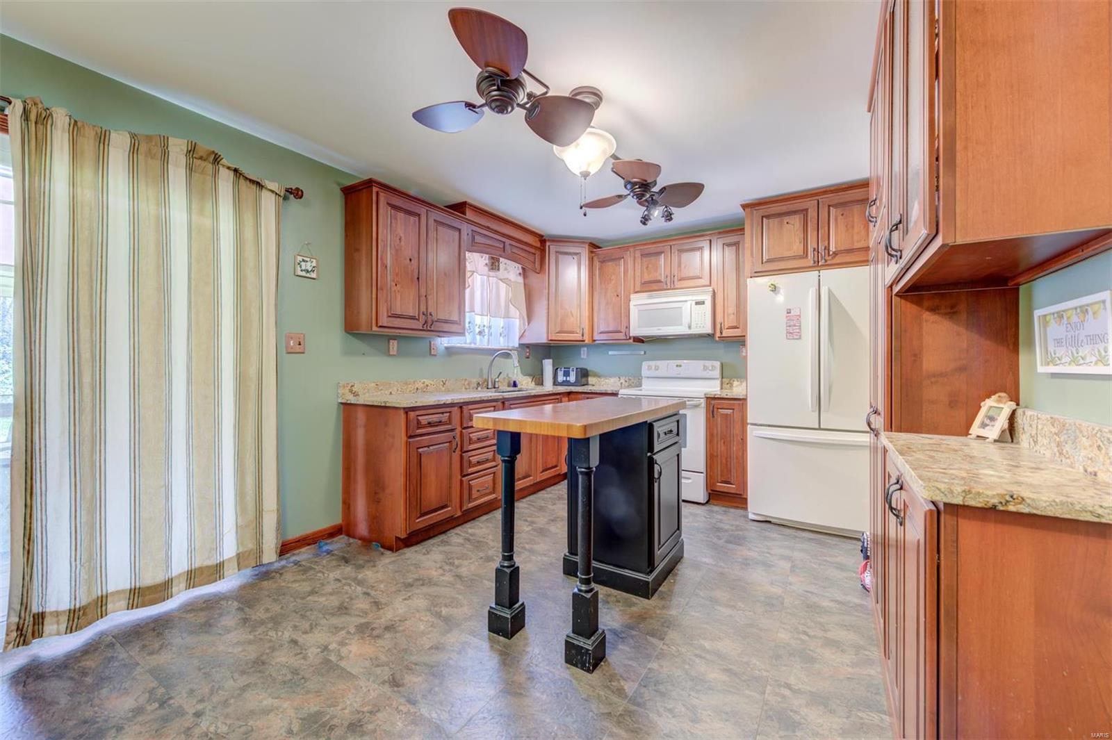 Lakes Deerwood 02 Rev Place - Residential
