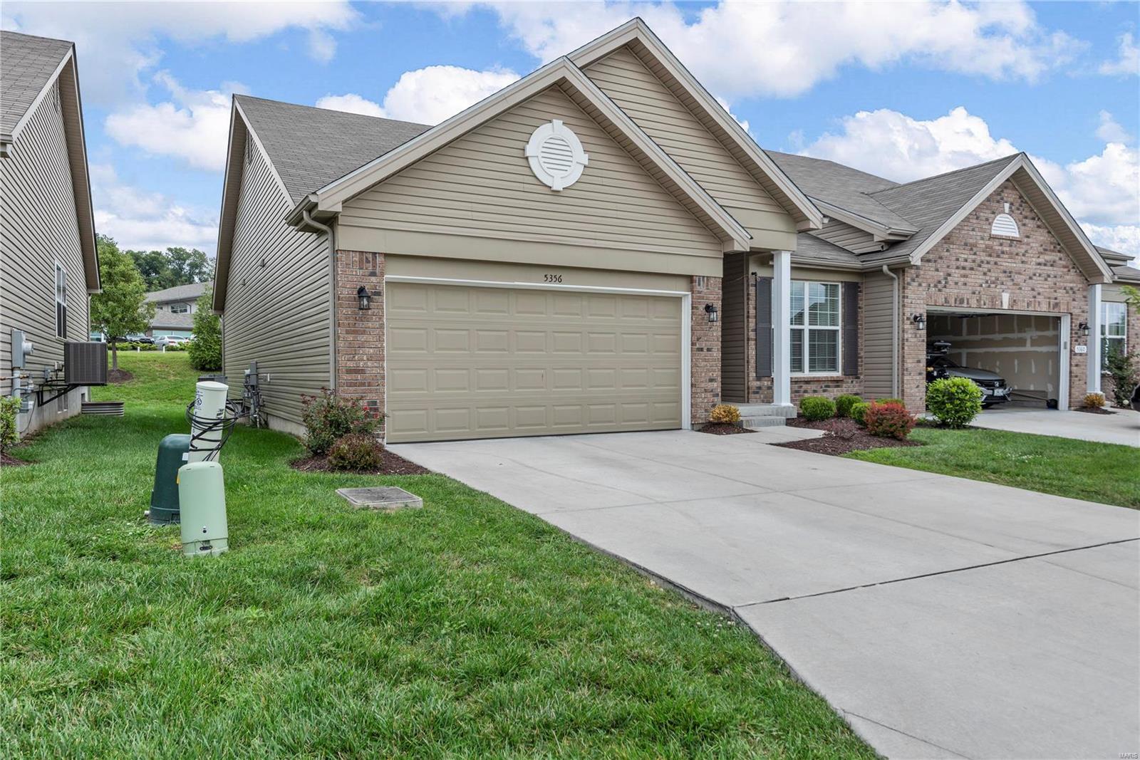 Arbors Of Rockwood One The - Residential
