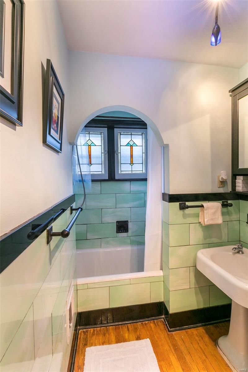 Lb Russells 02 - Residential