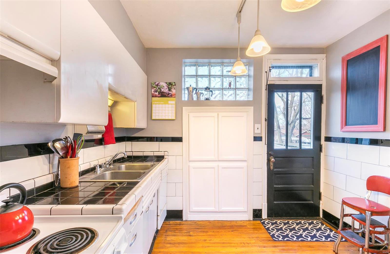 Lb Russells 02 - Residential