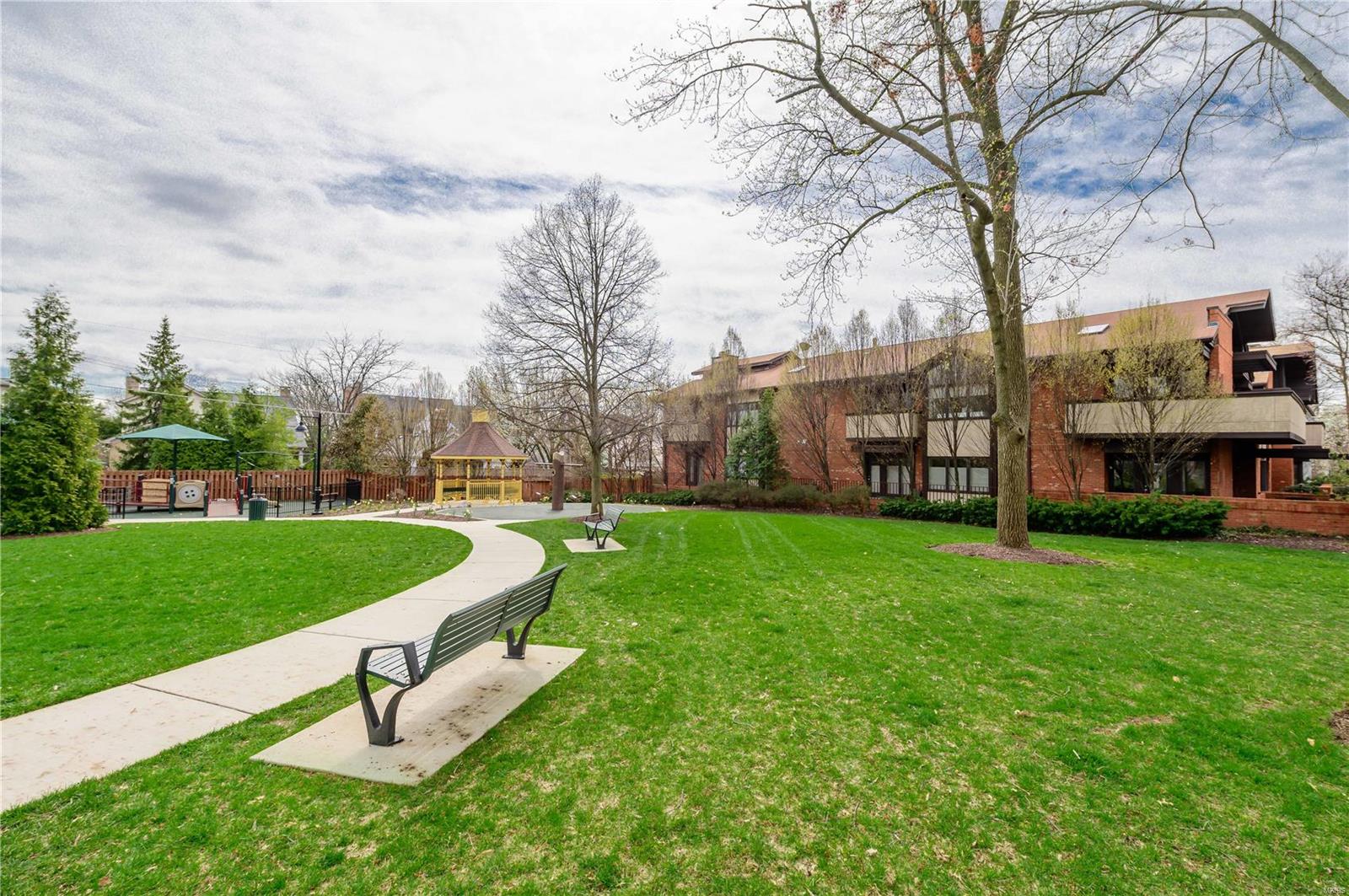 Central On The Park Condo - Residential