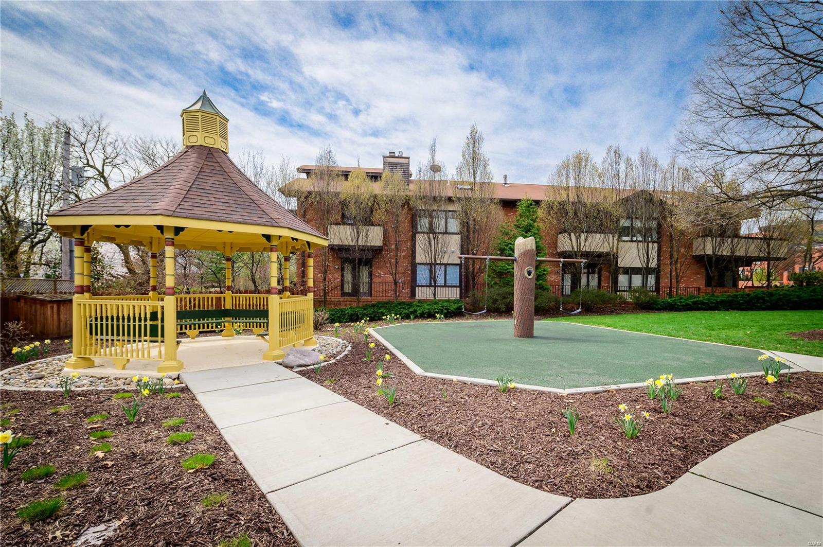 Central On The Park Condo - Residential