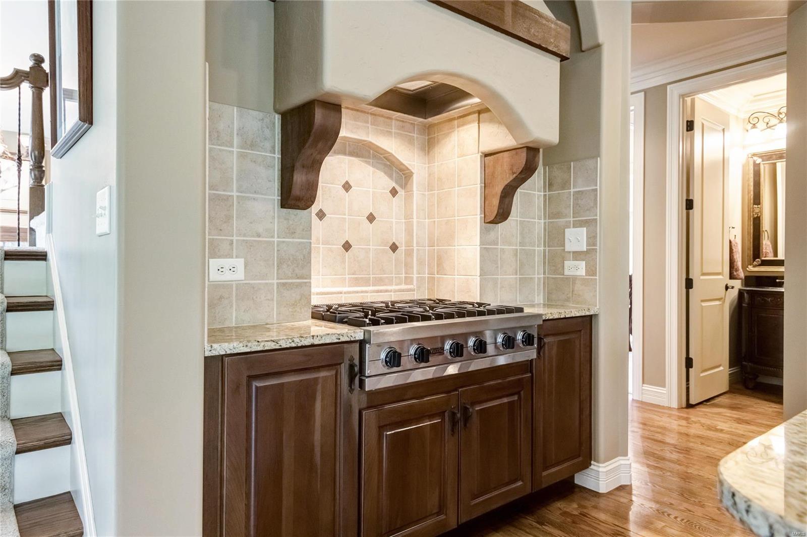 Ladue Meadows - Residential