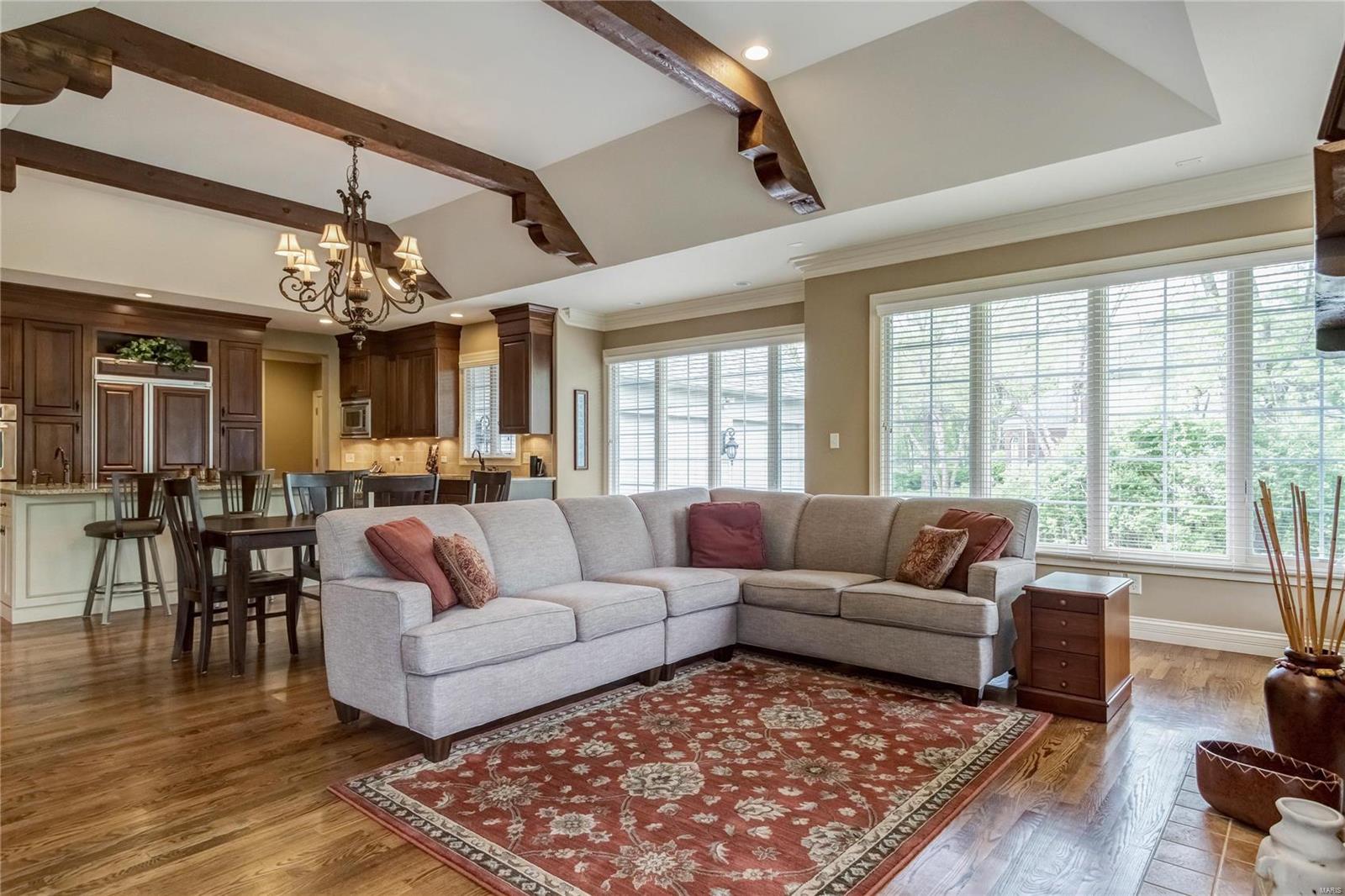 Ladue Meadows - Residential