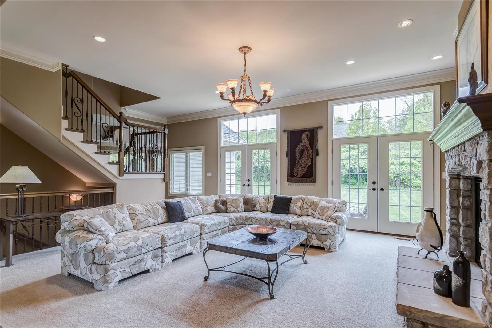 Ladue Meadows - Residential