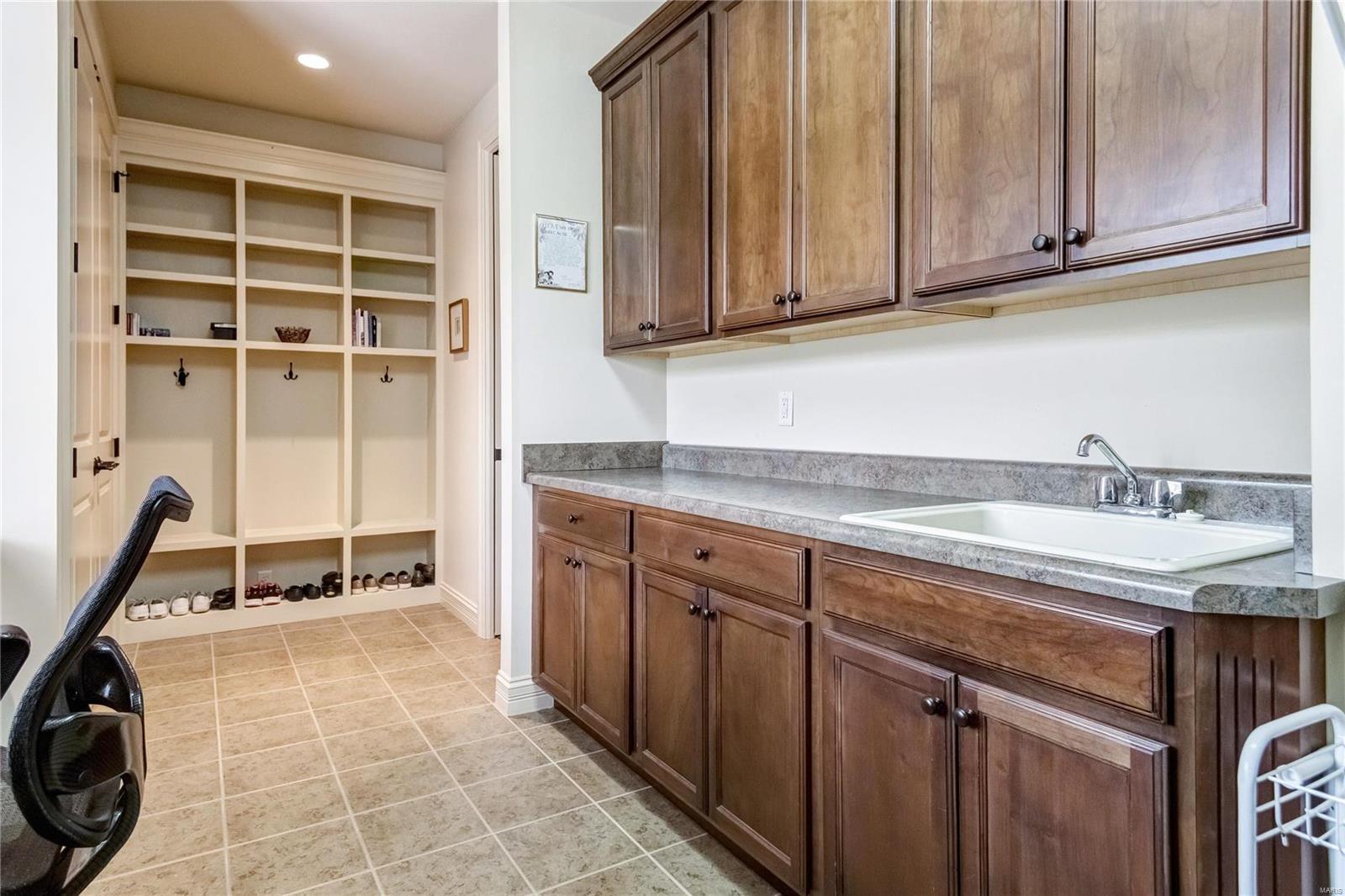 Ladue Meadows - Residential