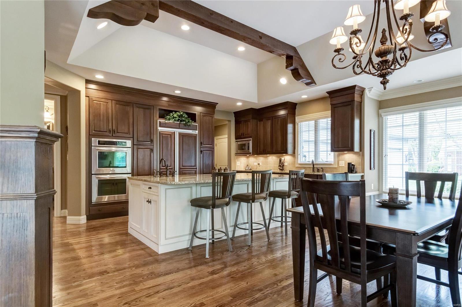 Ladue Meadows - Residential