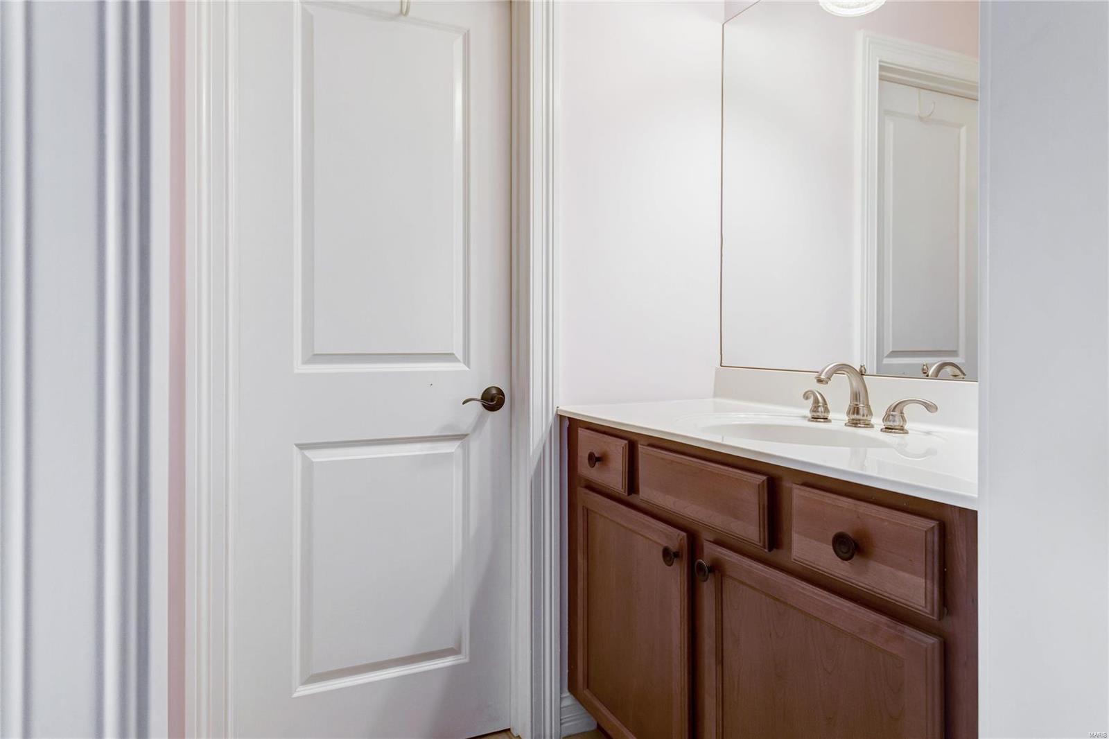 Ladue Meadows - Residential