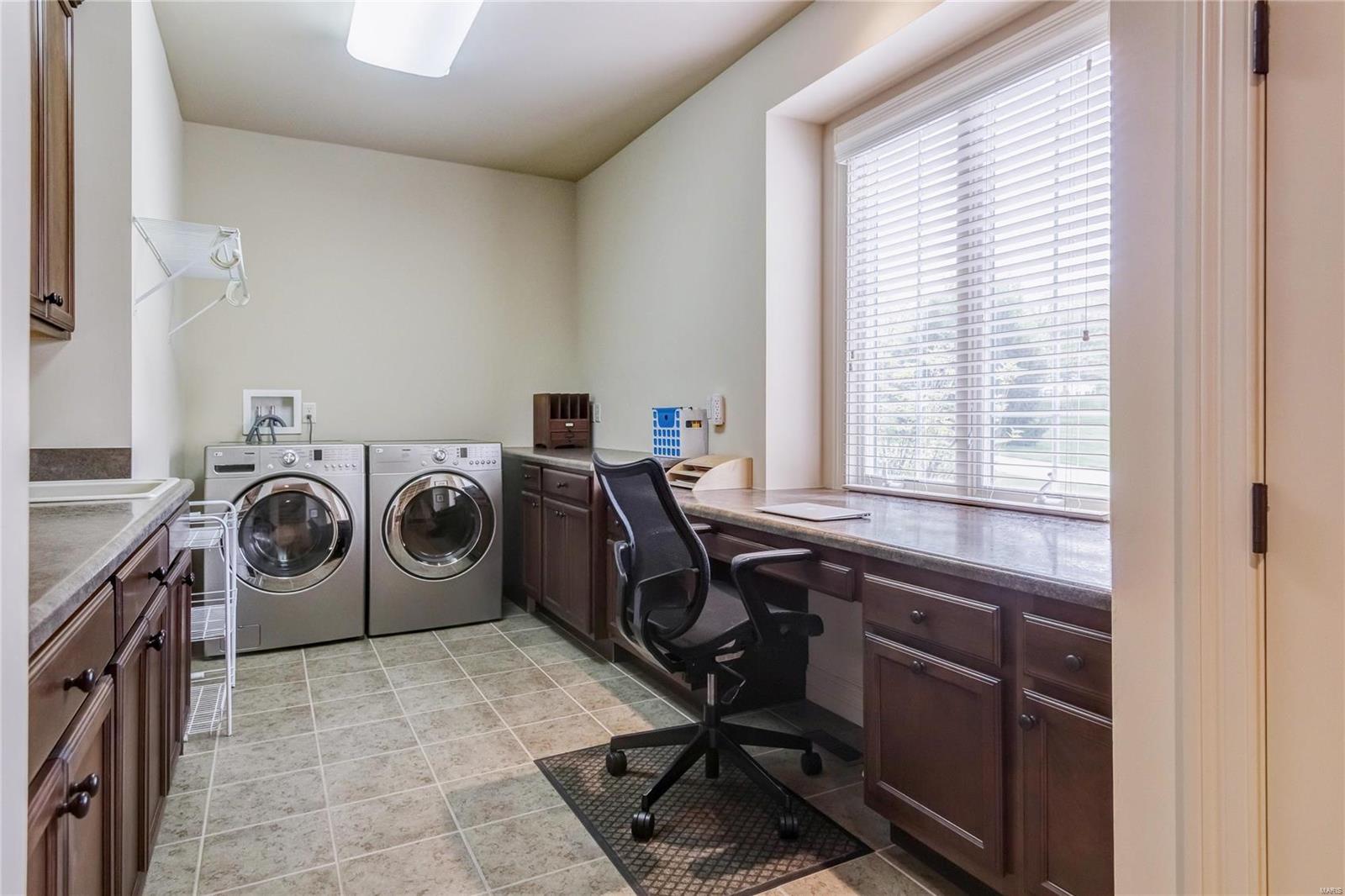 Ladue Meadows - Residential