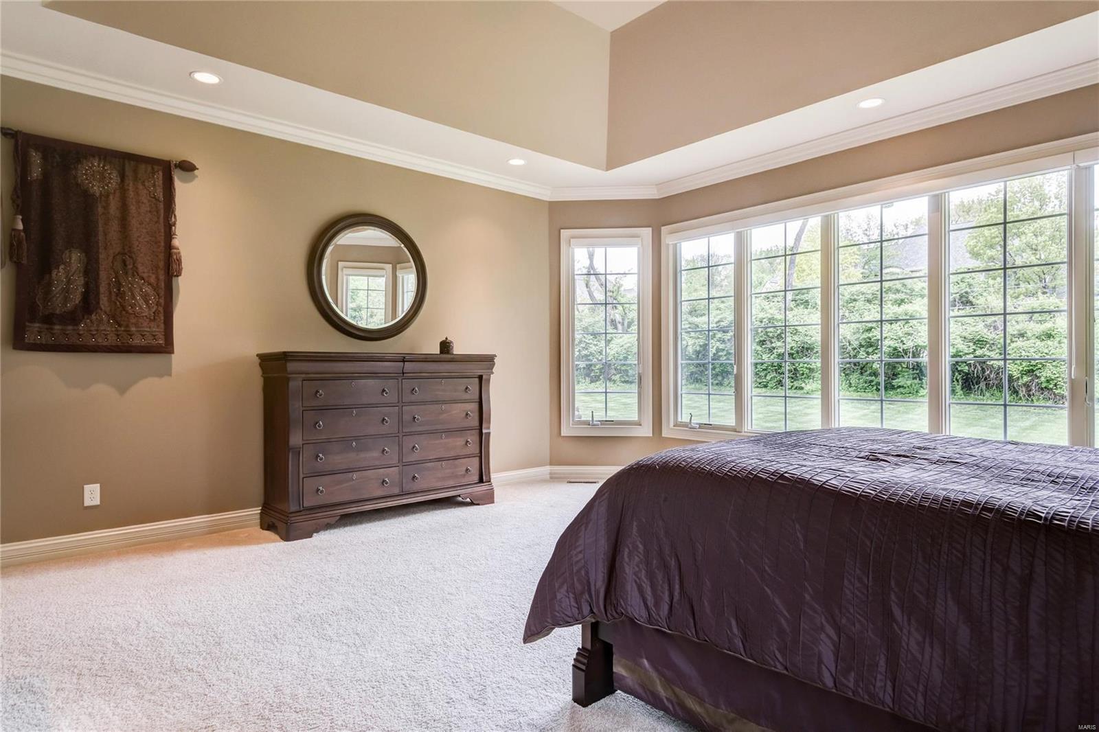 Ladue Meadows - Residential