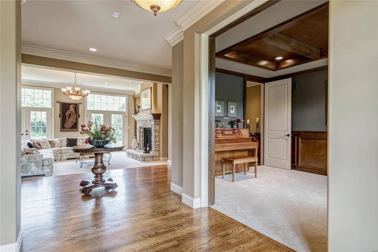 Ladue Meadows - Residential