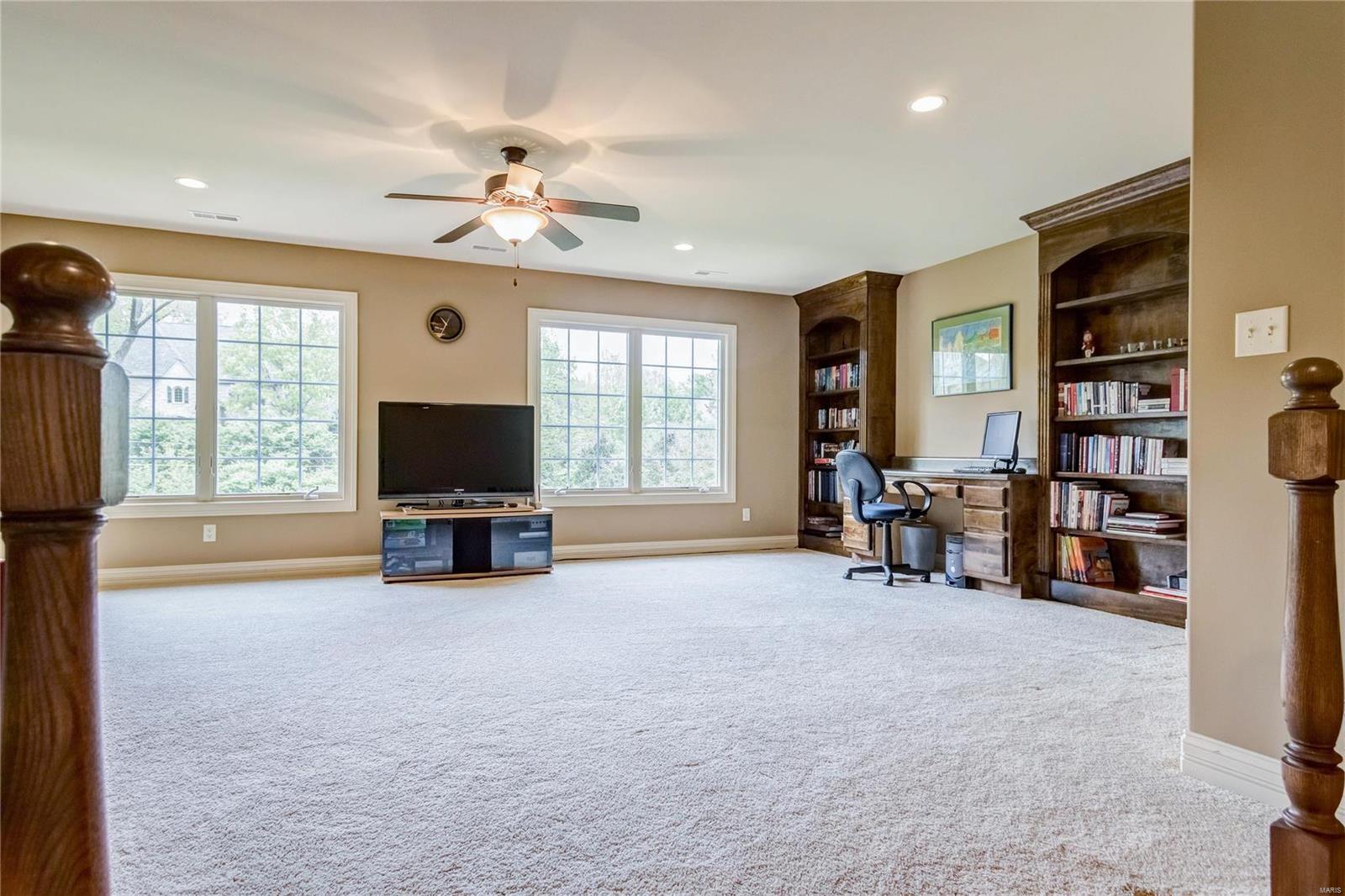 Ladue Meadows - Residential