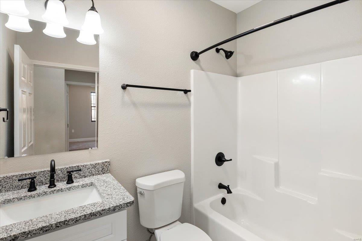 LA Riva Estates #2 - Residential